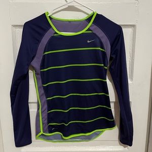 Nike dri-fit shirt size S
